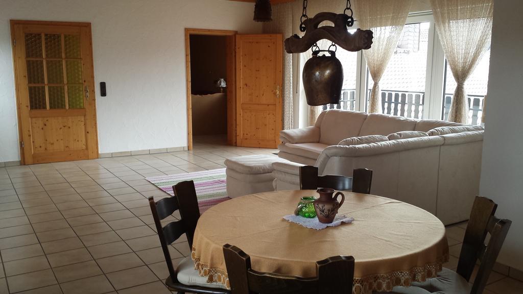 Ferienwohnung Weingut Leis Естріх-Вінкель Номер фото